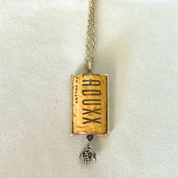 Wine Cork Necklace Vintage Swarovski NWT - Picture 7 of 10